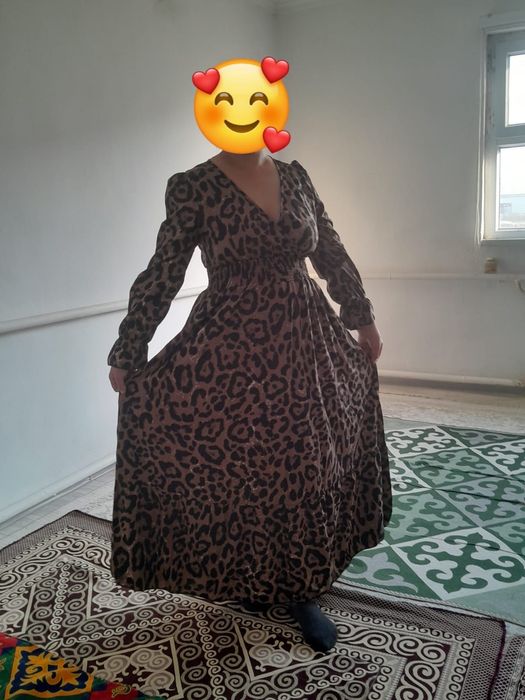 Платья 2 шт новые