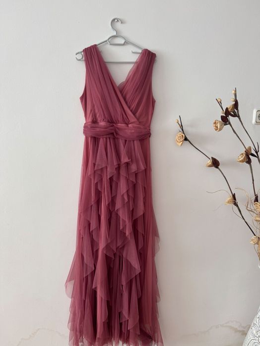 Официална рокля за