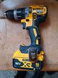 De vanzare masina de infiletat Dewalt