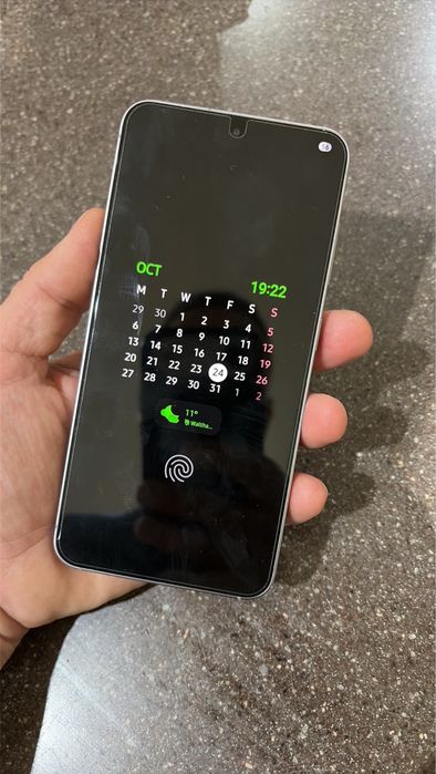 Samsung S25 в отлично състояние