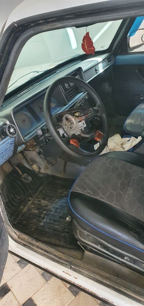Vaz 21 07 benzin 1984 yil