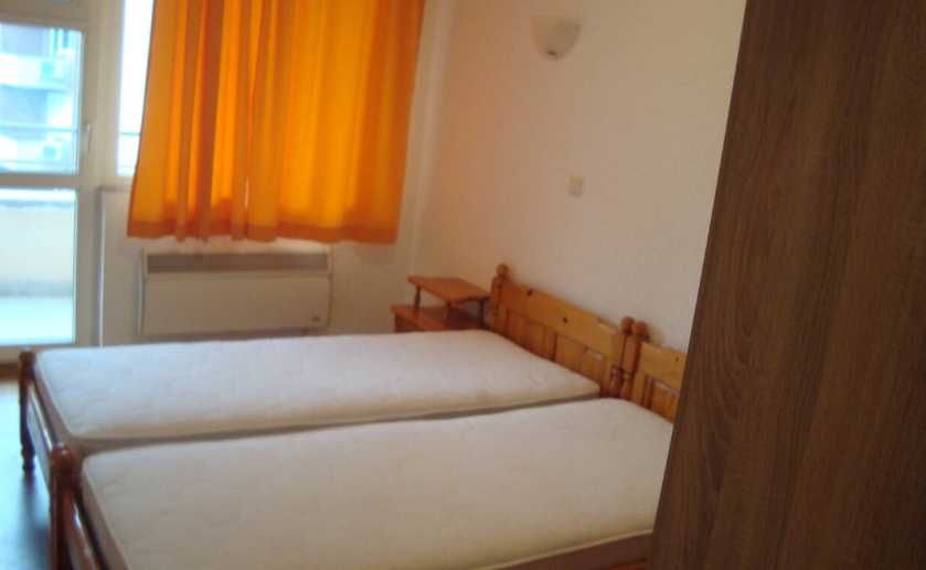 Дава се под наем Двустаен апартамент в Бургас, Изгрев - 50 кв.м за 81.6 € - Снимка #5