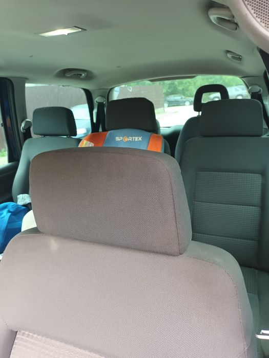 Vând Volkswagen Sharan