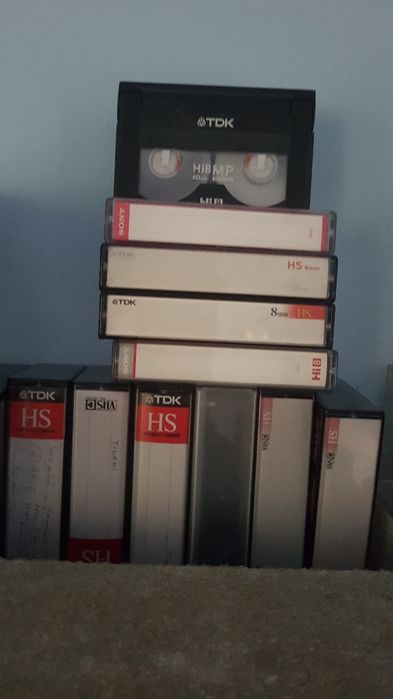 Casete video VHSC si V8