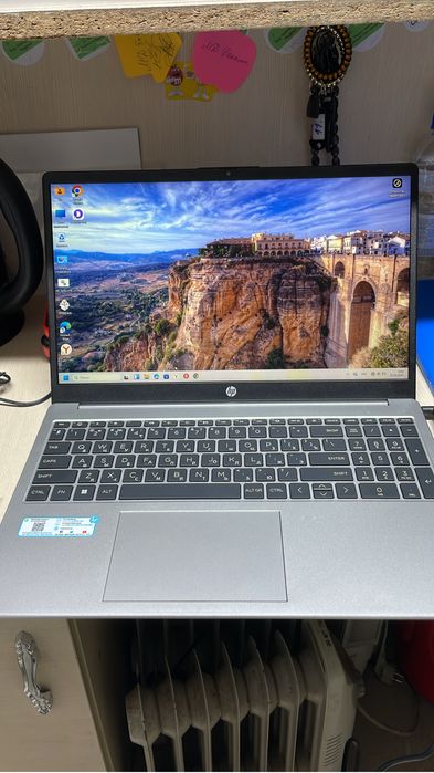HP 15s 15.6” — почти новый | 16GB / SSD 512GB | полный комплект