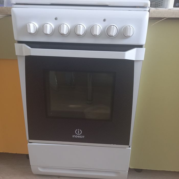 Продам Электроплиту