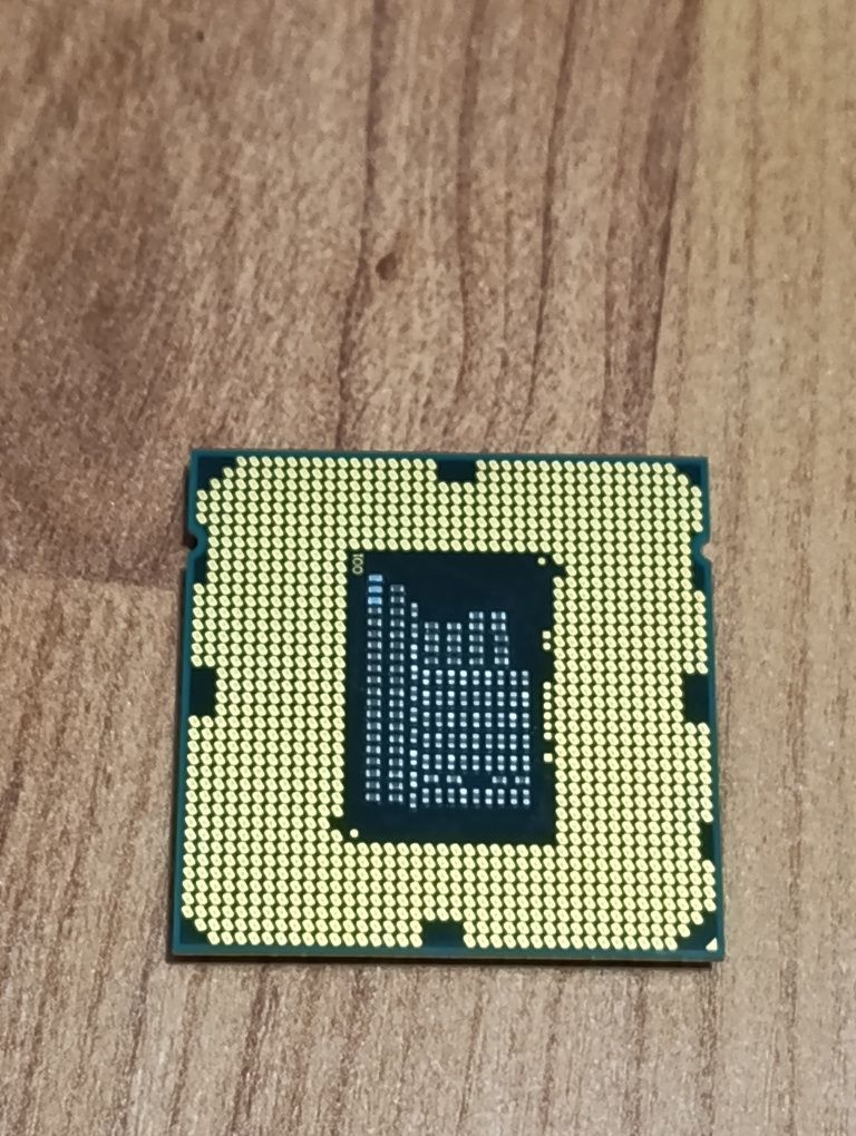 Продам Intel I3 2120 и xeon Е7500