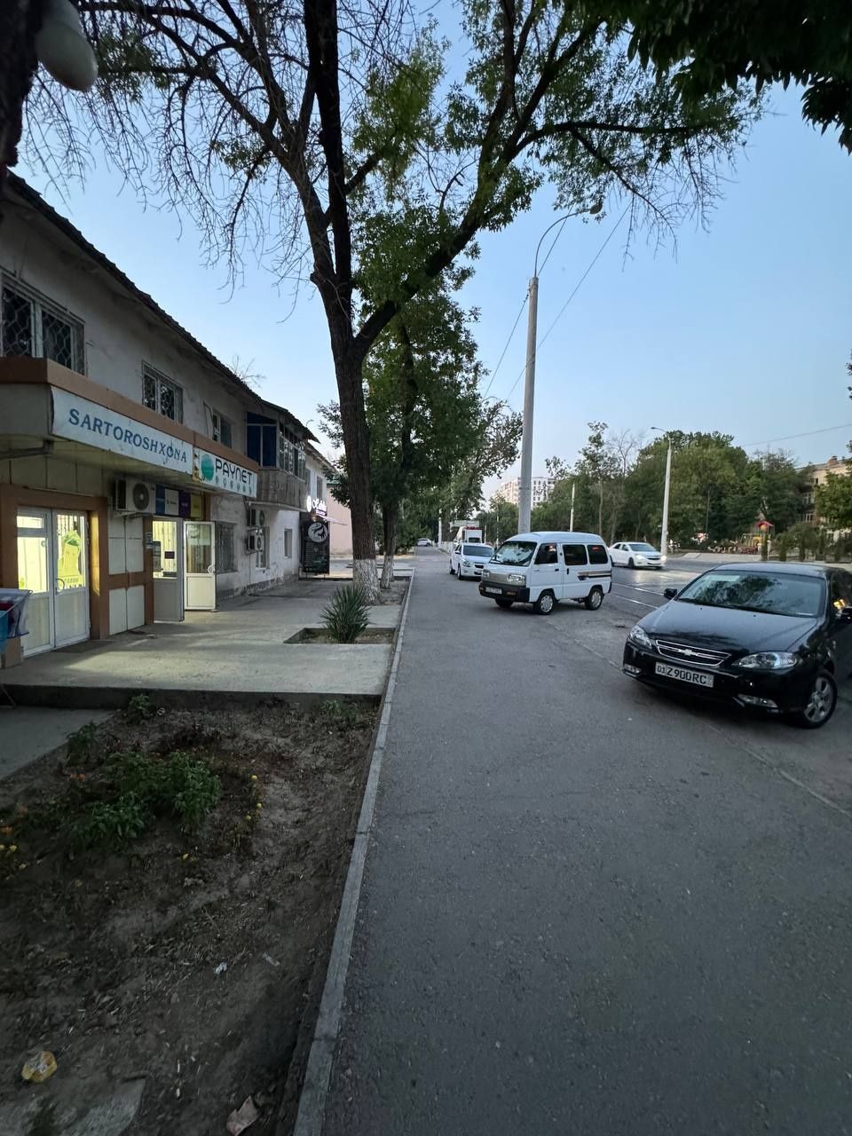 Arenda 
arendaga joy bor 14kv
koʻchani yuzida,1-linya
park