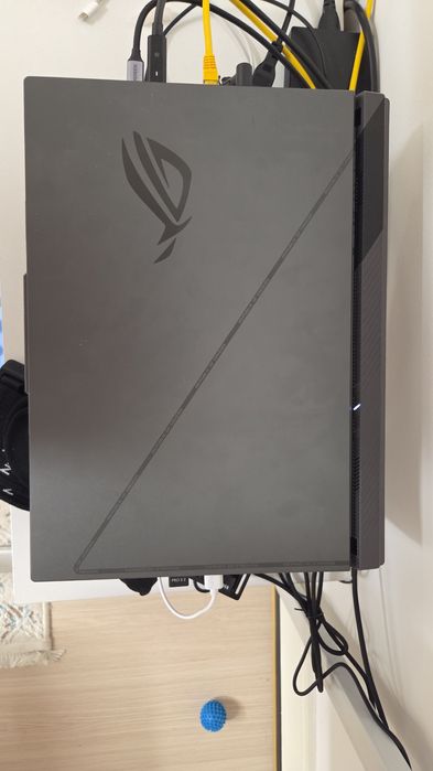 Продам игровой ноутбук Asus Rog Strix G16 (2024)