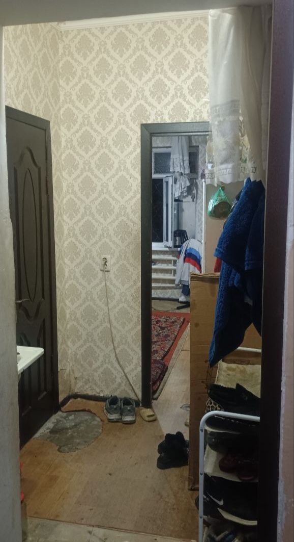 1/1/4. Квартира 18 м² в бывшем общежитии. Спутник-4 (Сергели). Метро
