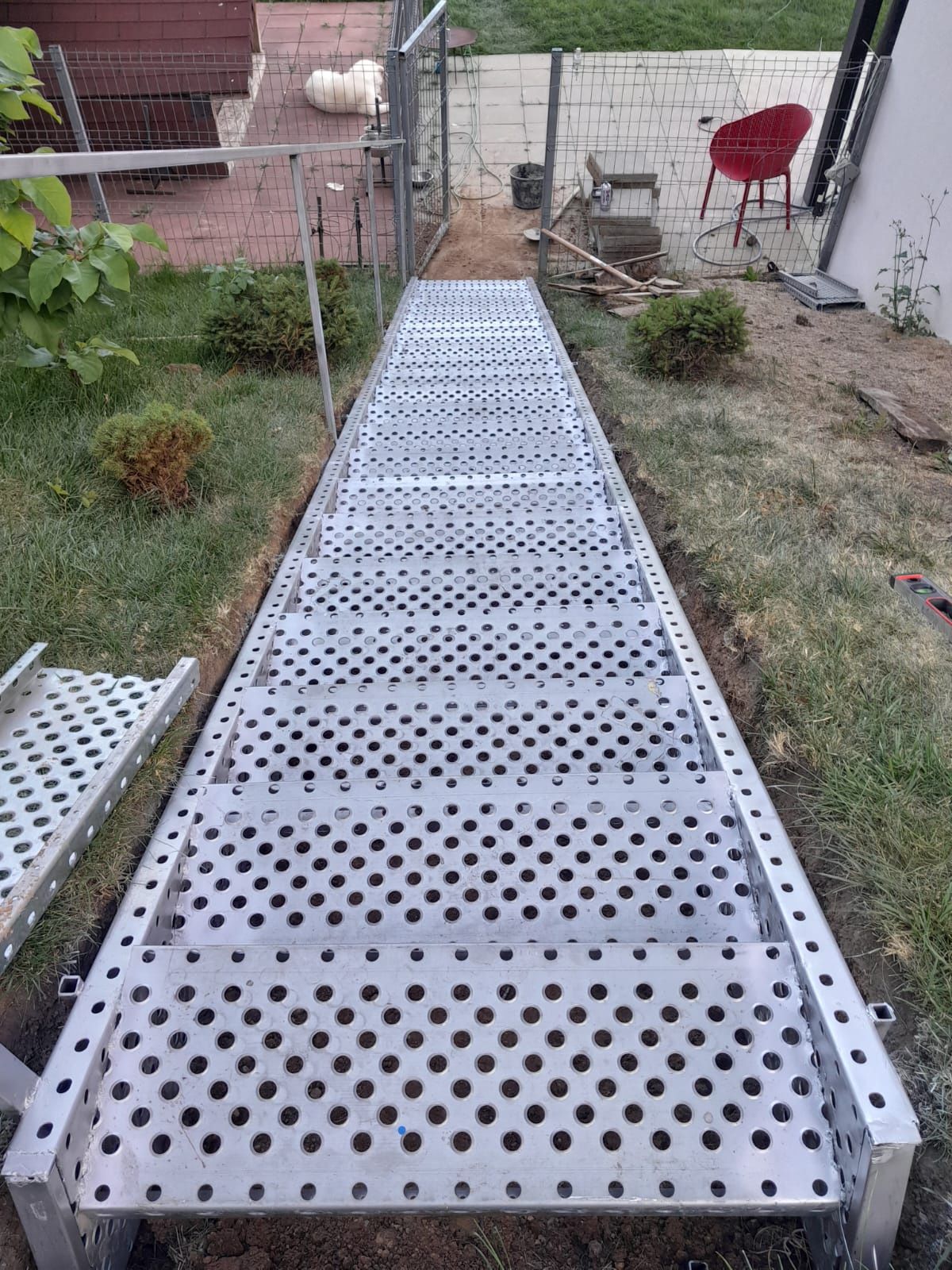 Scara metalica zincata 4mm grosime noi