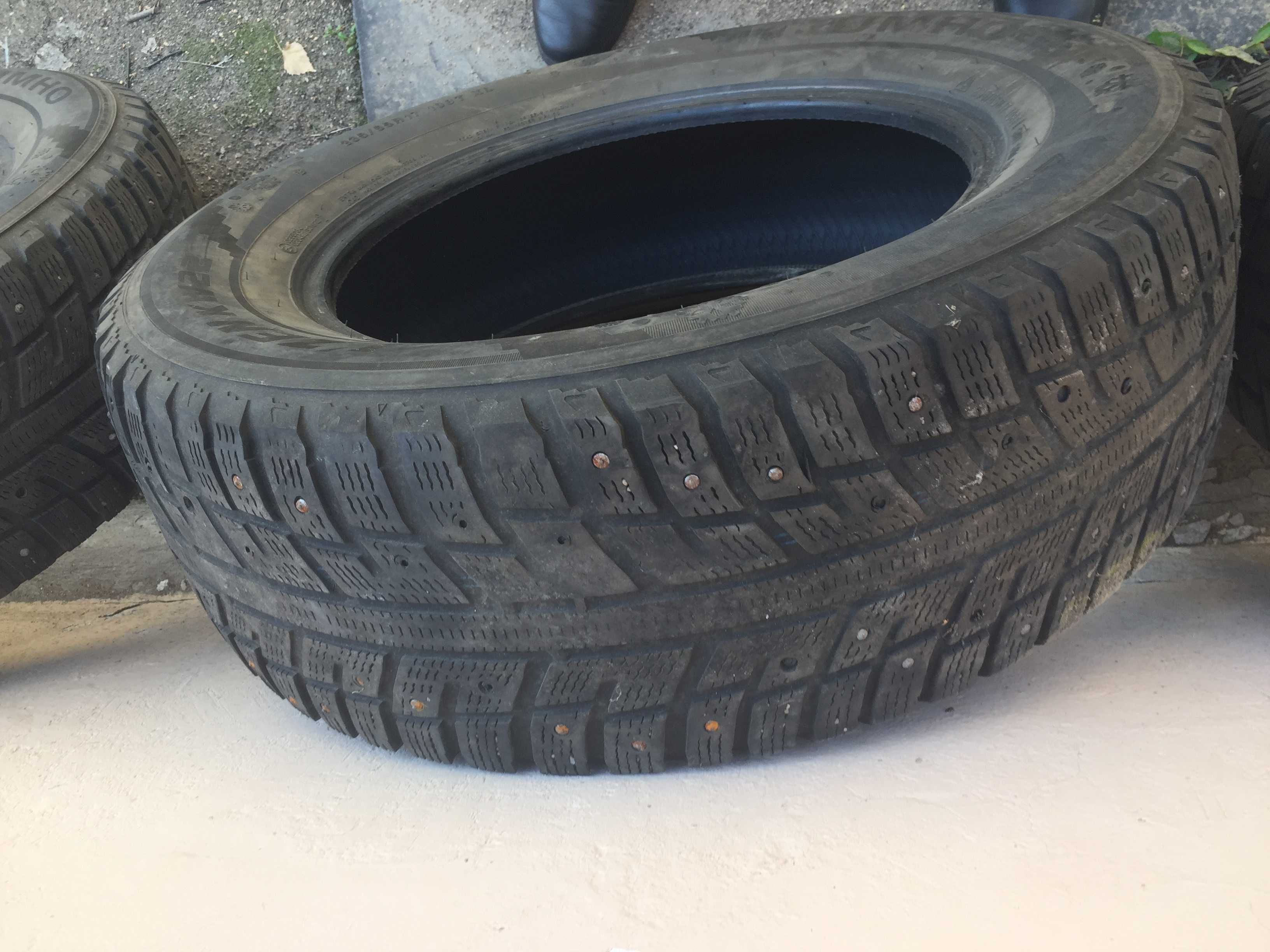 Продам автошины зимние хорошее состояние. KUMHO цена 50 тысяч за 4шт