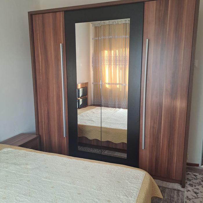 Vand apartament cu 2 camere