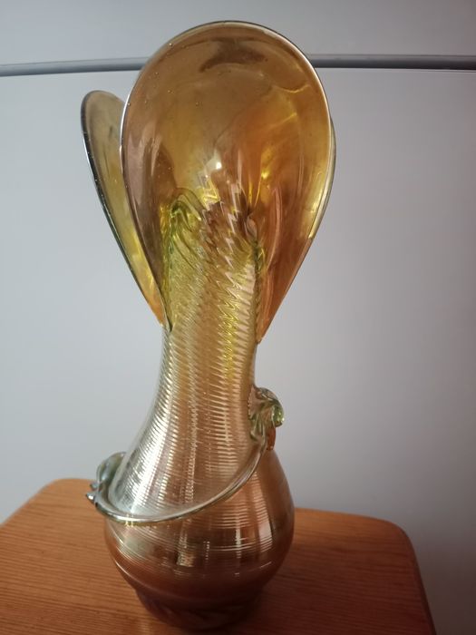 Ваза для цветов в отличном состоянии