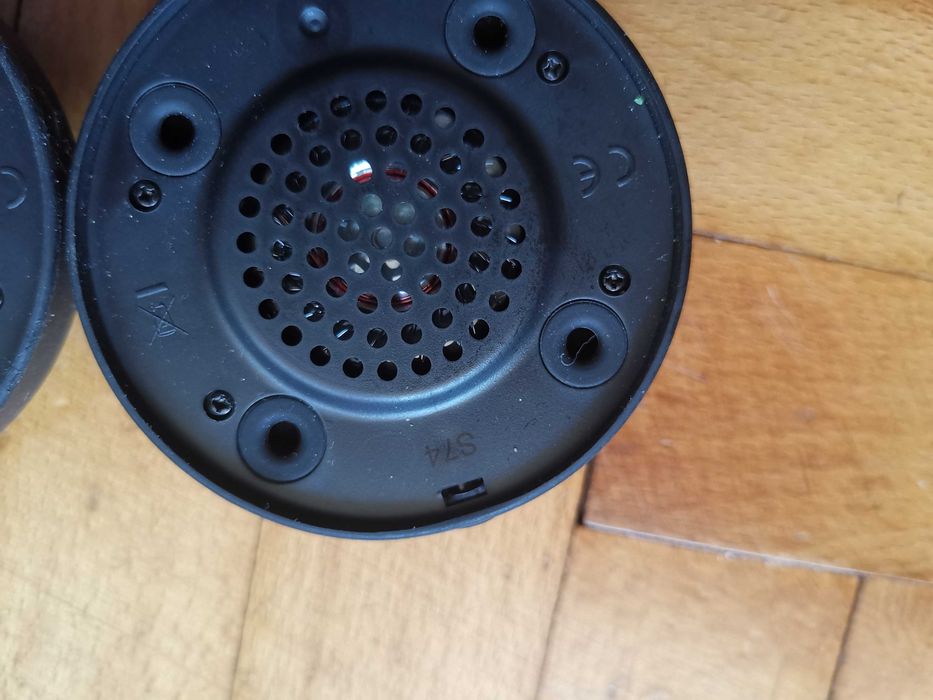 AIAIAI Difuri casti S74 fuctionale urme de uzura exterior
