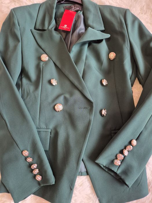 Сако в тъмно зелен цвят