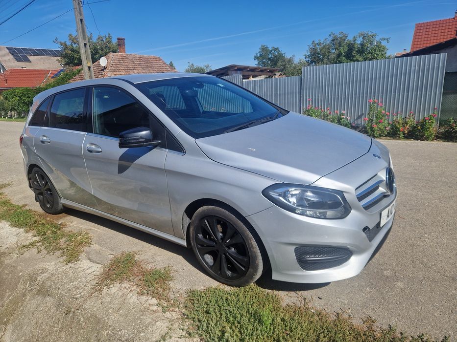 Vand sau dezmembrez Mercedes B 200 2015 2.2cdi motor 651 w246 facelift