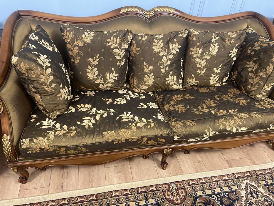 Продам мягкую мебель для гостинной