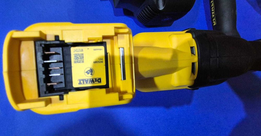 Dewalt rotopercutor dch481 ,sabie dcs389