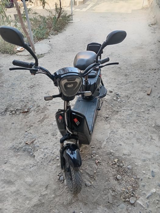 Кому надо этого номера звоните продаю скутер хорошую работу хороший ед