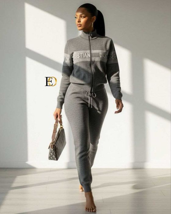 Compleu dama din tricot