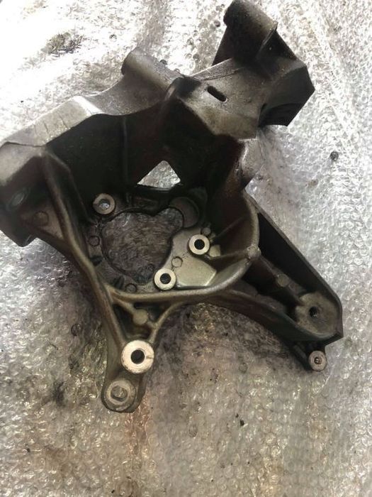 suport accesorii 1.9 tdci renault scenic 2 megane 2