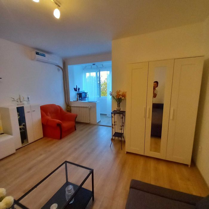 Inchiriez garsoniera pe str. Turnu Măgurele, nr.19.Aparatorii Patriei.