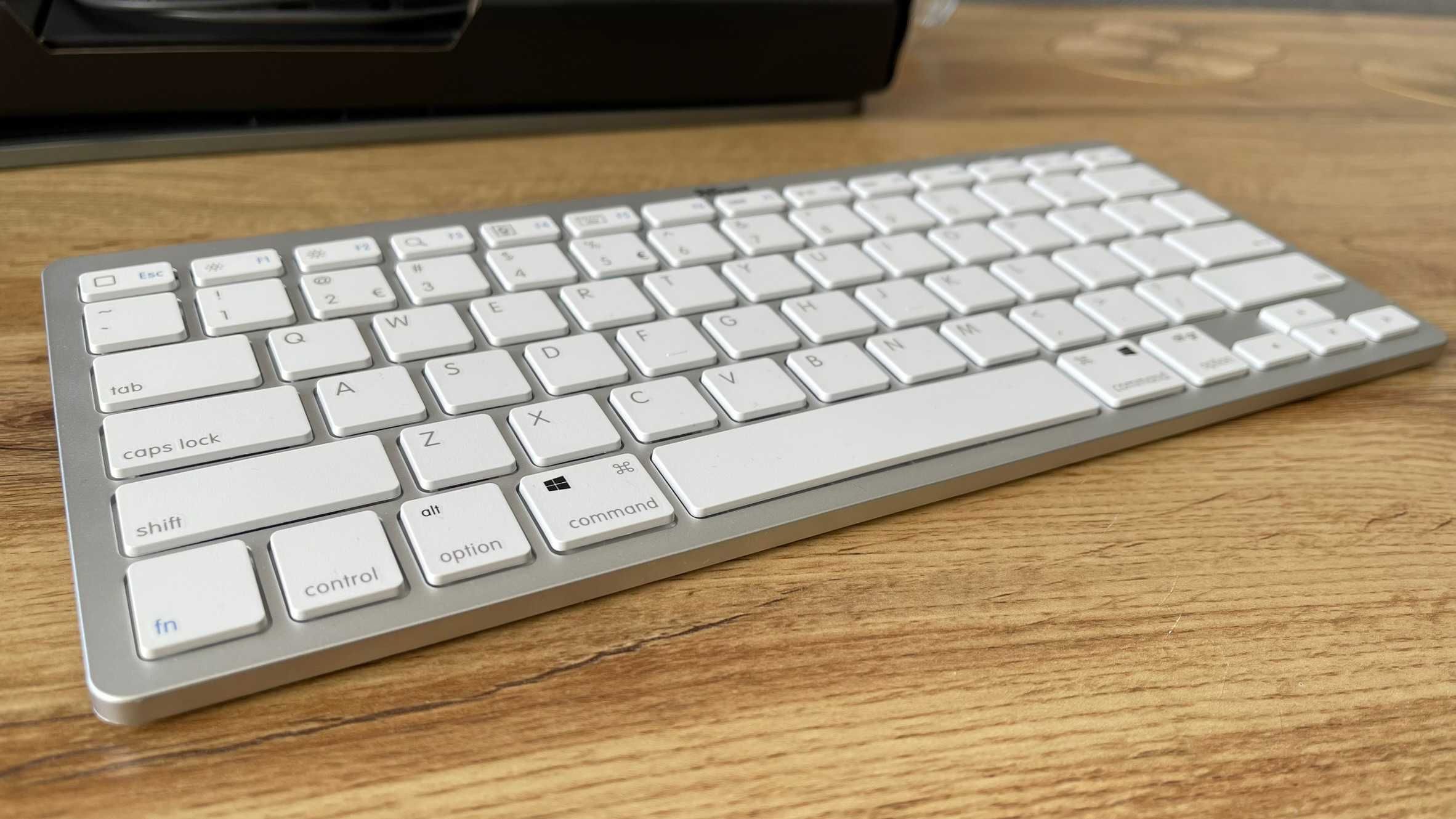 TRUST Basics Bluetooth Keyboard