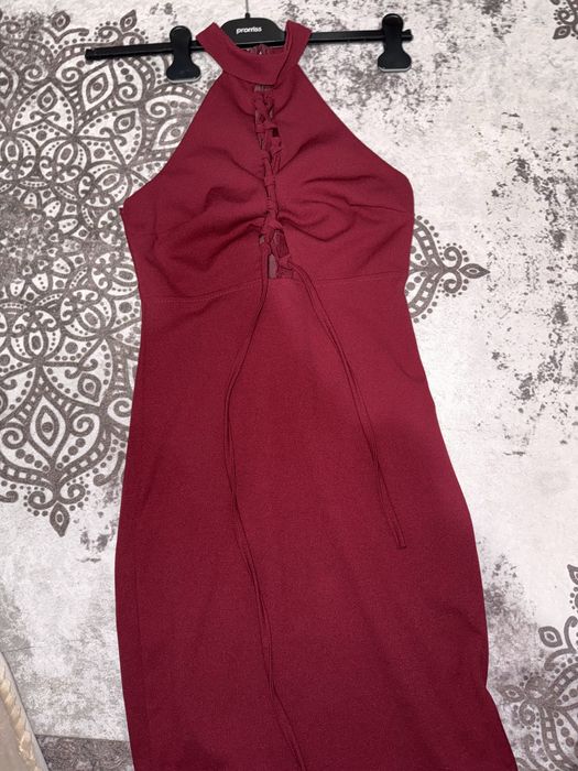 Рокля бордо