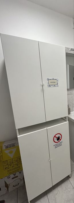 Vând dulap metalic, in stare perfecta