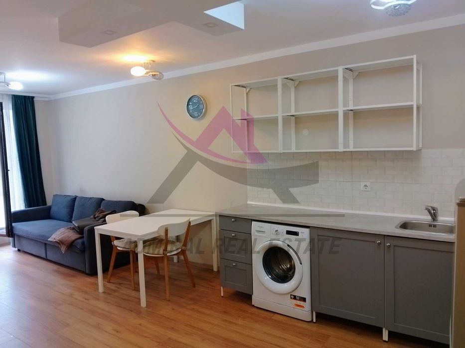 Продава се Двустаен апартамент в Варна, Бриз - 65 кв.м за 3077 €/кв.м - Снимка #1