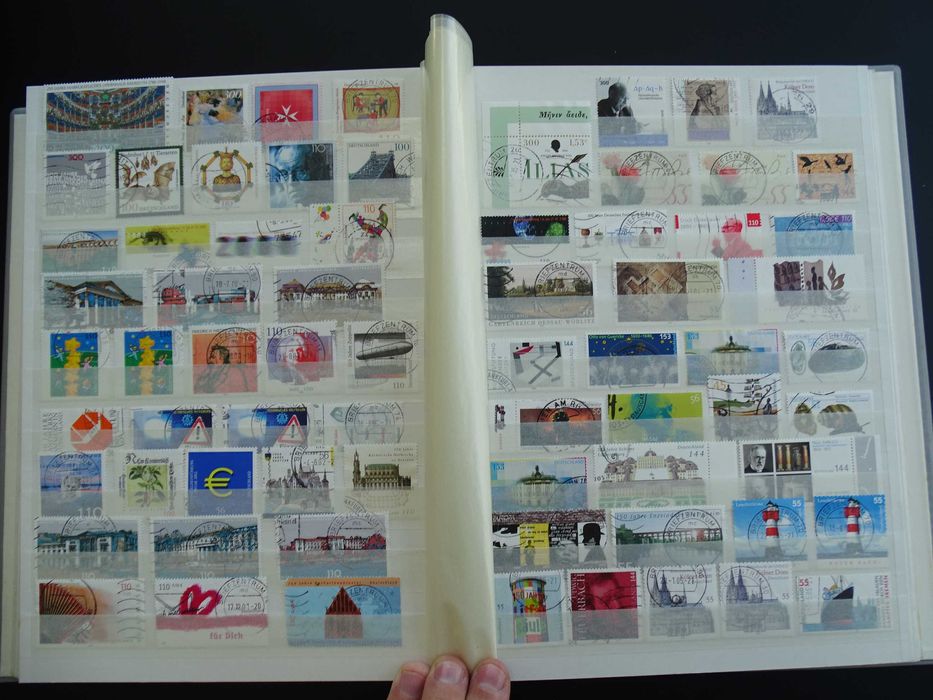 Germania Bund - Clasor cu timbre stampilate 1960-2000 (Lot 338)