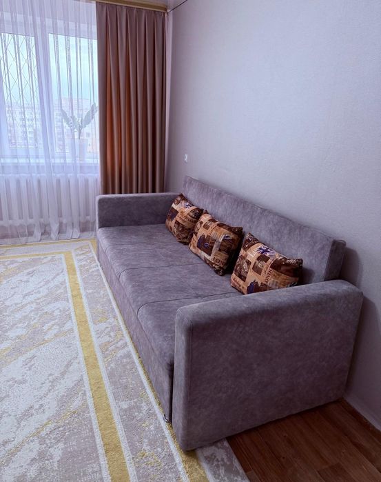 Продам диван б/у.