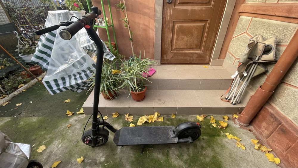 Vand trotineta electrica