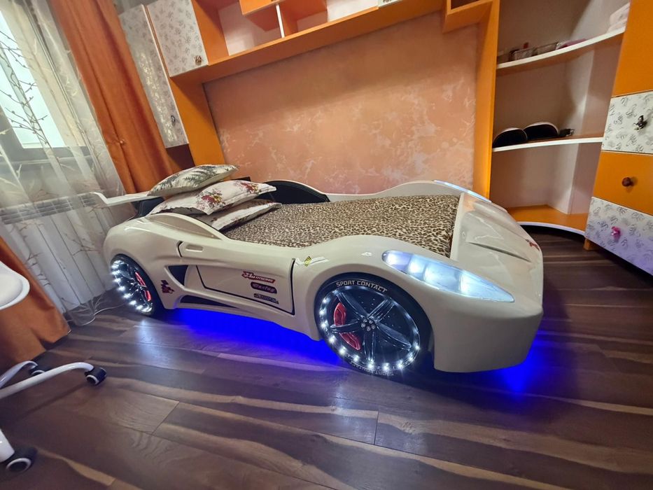 Pat copil mașinuță cu telecomanda