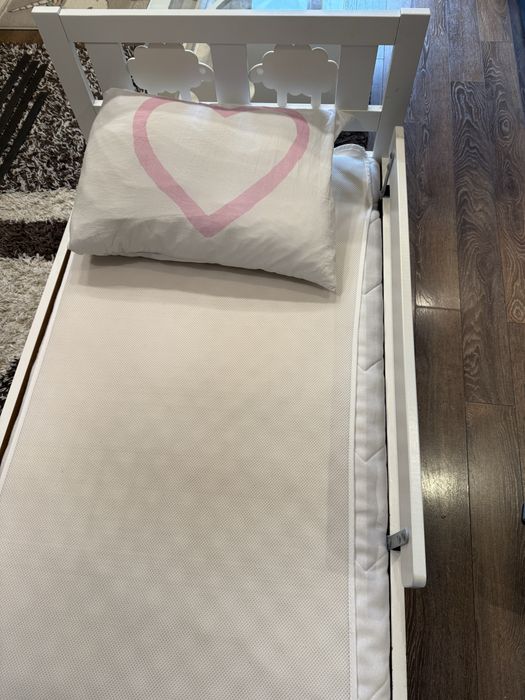 Детско легло с подматрачна рамка ИКЕА с включен матрак