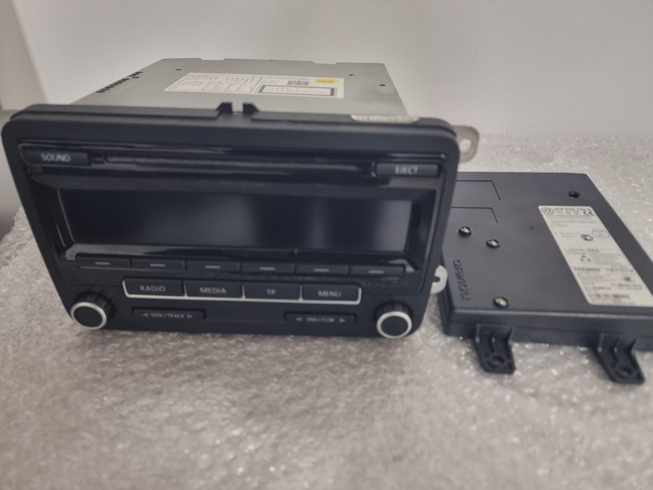 RCD 310 cu modul bluetooth original functional