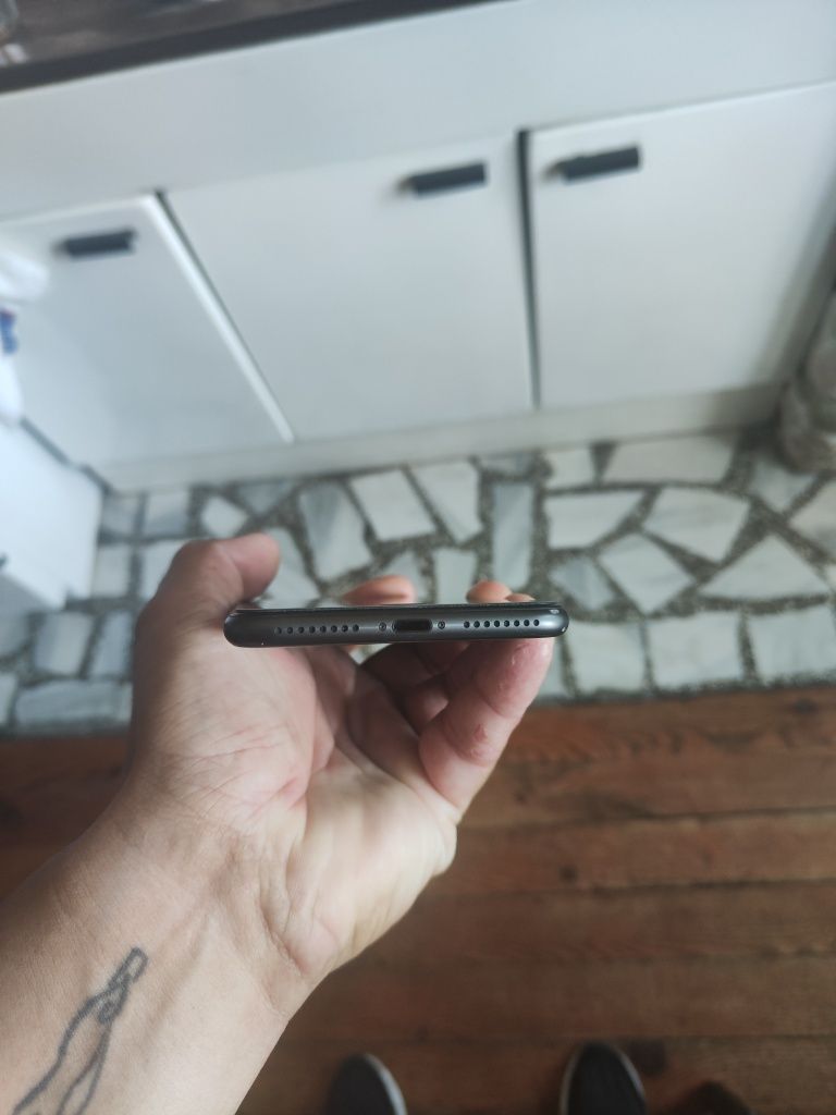 Iphone 8 plus 64 GB