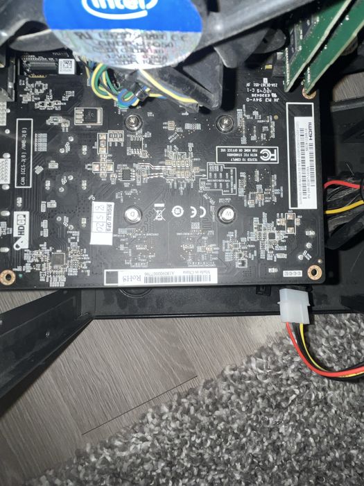 Vând placă video AMD RX 550 2GB