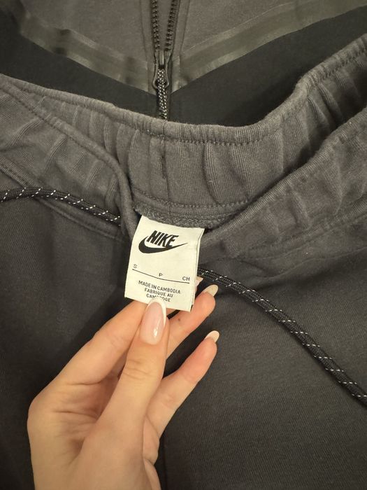 trening nike tech fleece