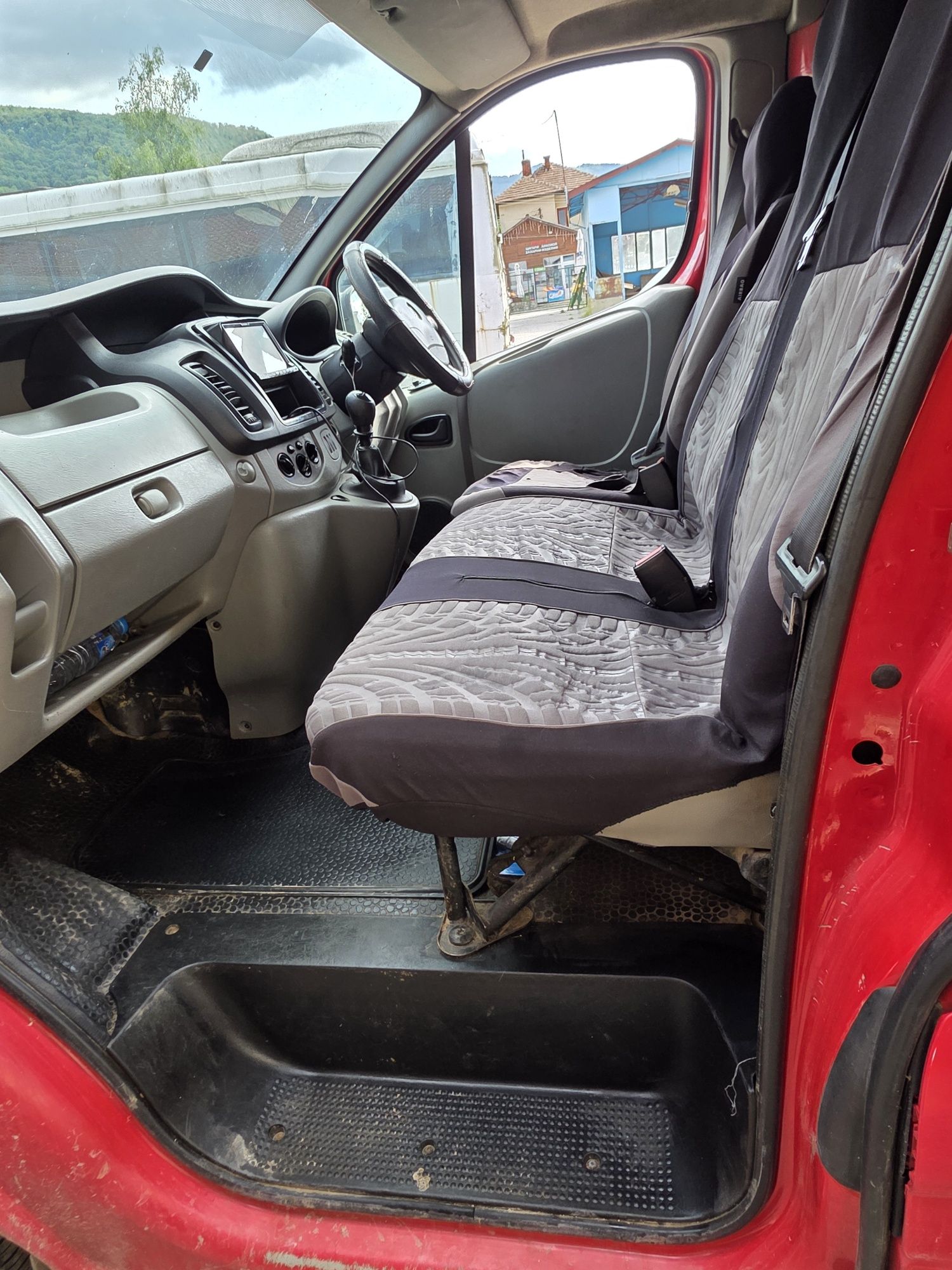 Open vivaro 2.0 (vauxhall)