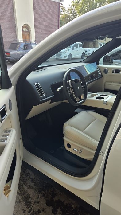 Li 6 max 2024. пробег 2800км