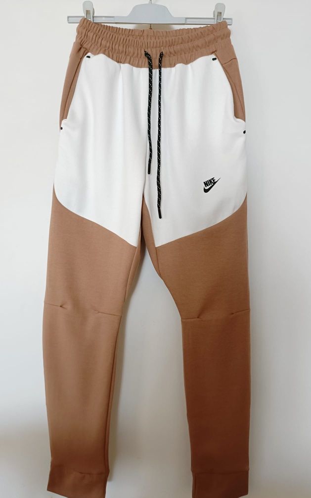 Nike Tech Fleece copii 164 cm