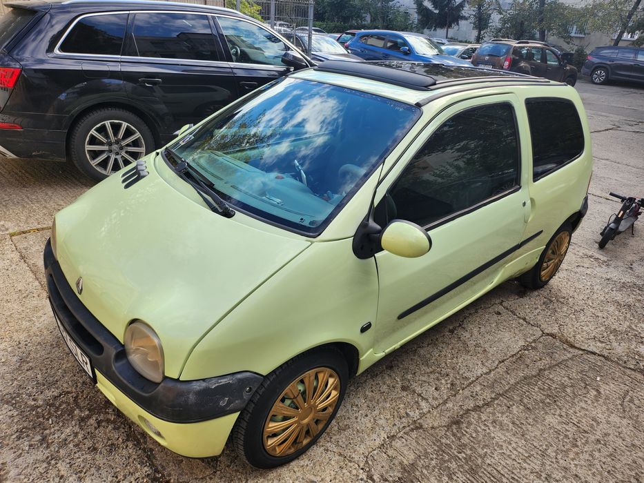 Twingo an2006. 800 euro/4000 Ron Urgent