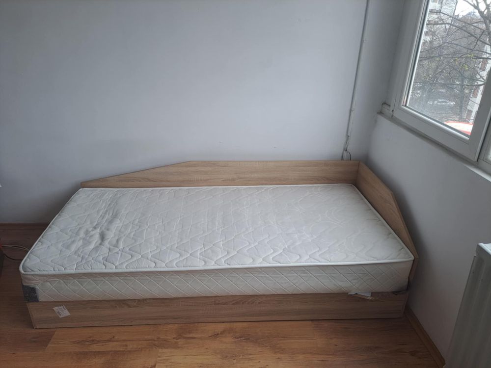 Легло с матрак 200х90 см