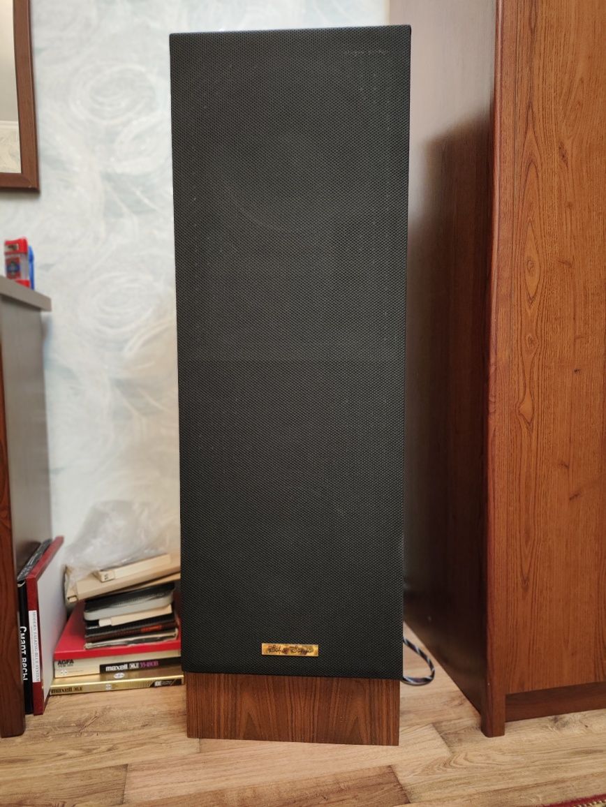 Напольная акустика, Sonus Faber, Sansui C65 и S90.