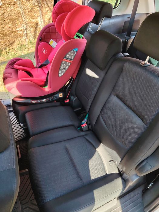 Vand Mazda 5 ,7 locuri , an 2009