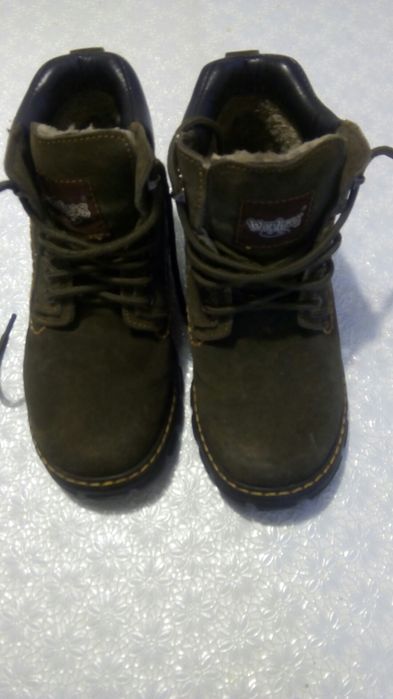 Продам зимние ботинки