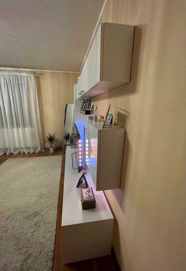 Mobilier living Sântana, Arad