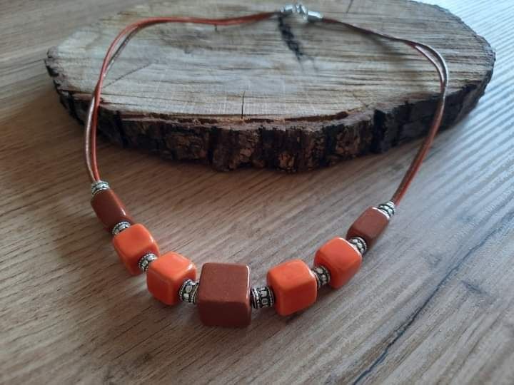 Колиета от керамика, ръчна изработка